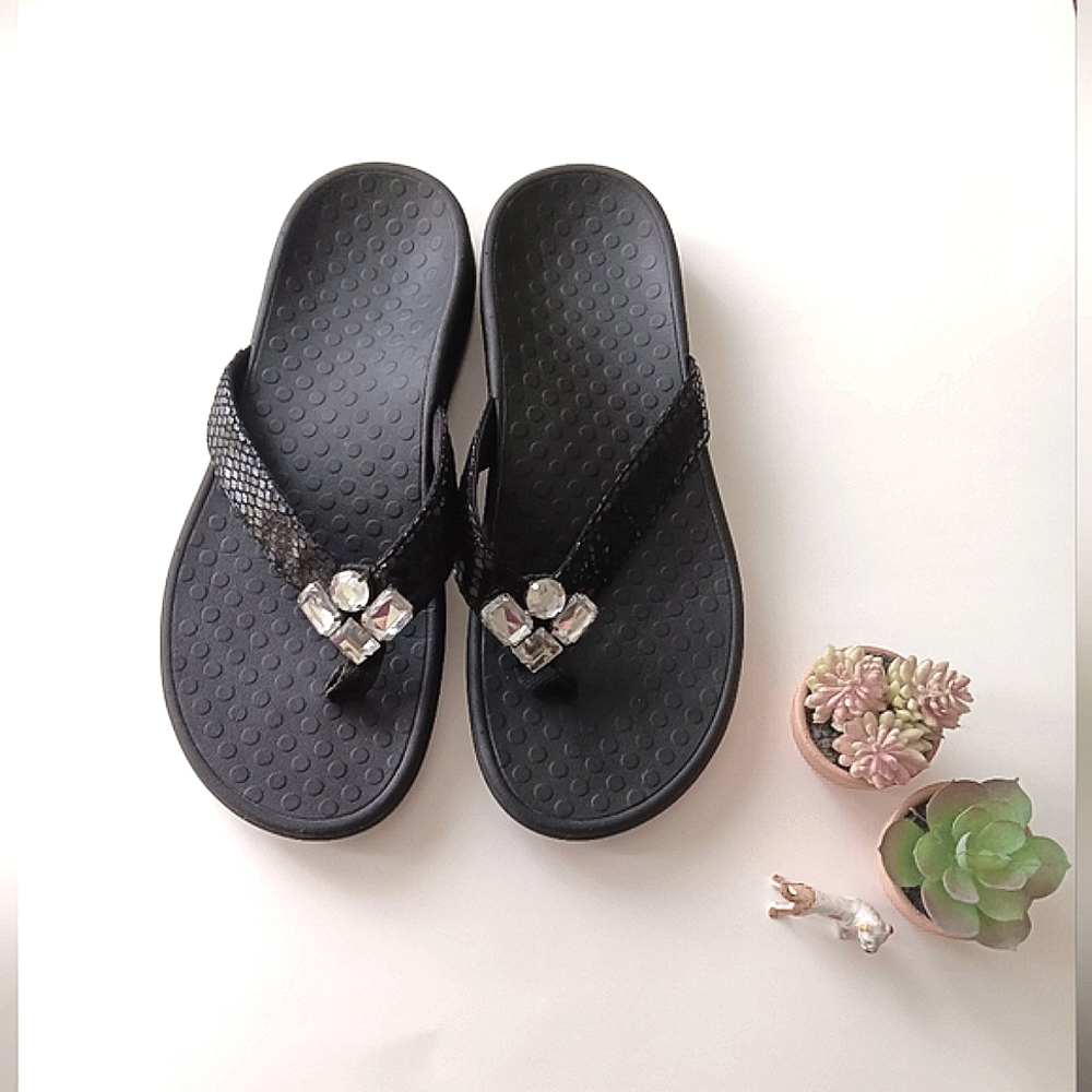 Vionic Black Sandals Stylish Slip-On Comfort